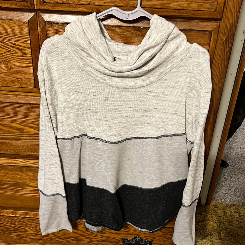 Light weight long sleeve